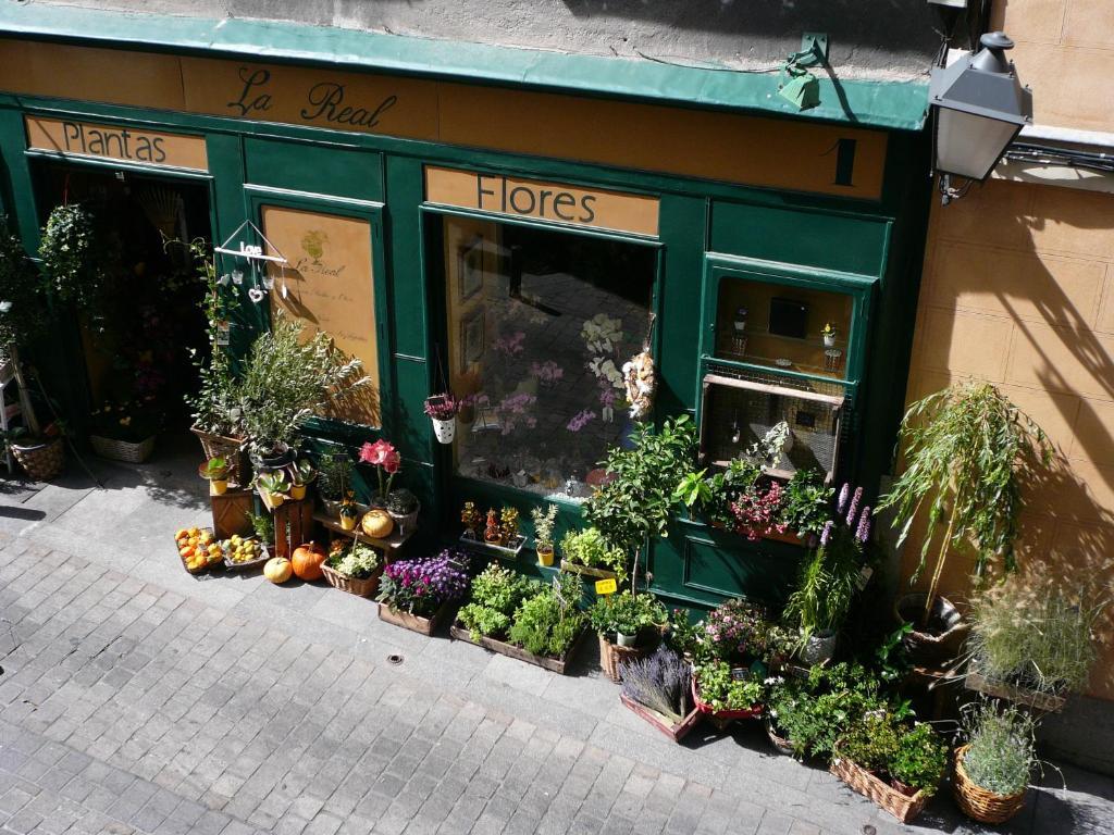 Hostal Berlin Madrid Exteriör bild